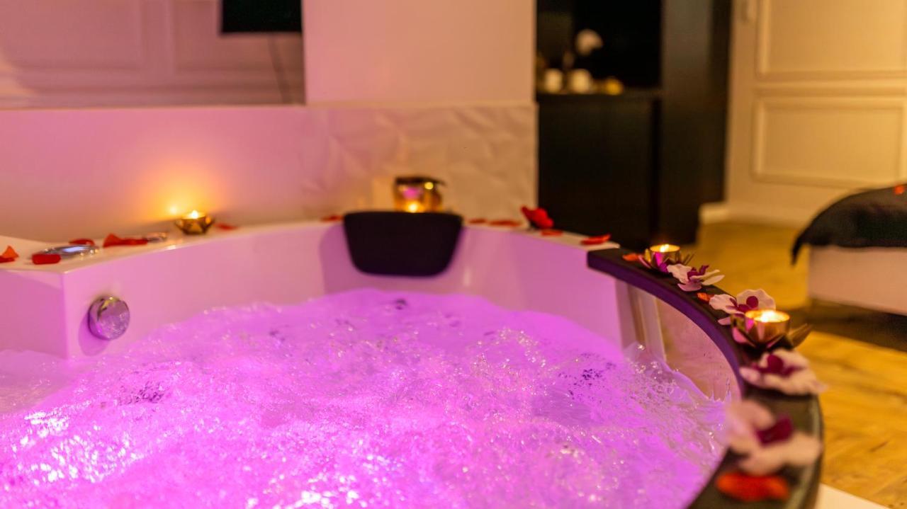 Zamoyskiego Jacuzzi Apartment Krakow Luaran gambar